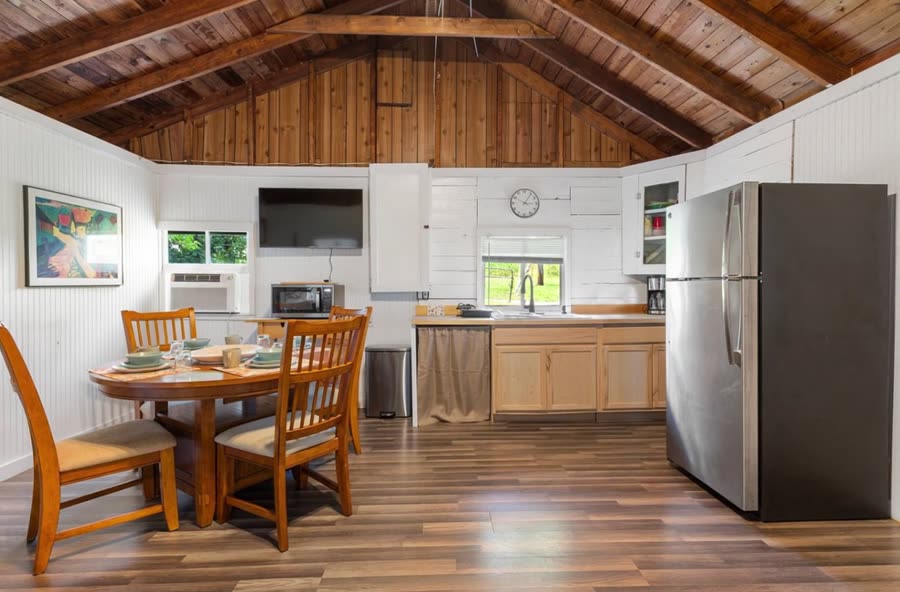 Cottage #1, Plum Point