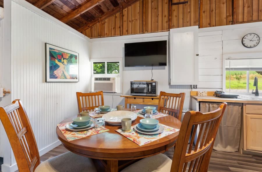 Cottage #1, Plum Point