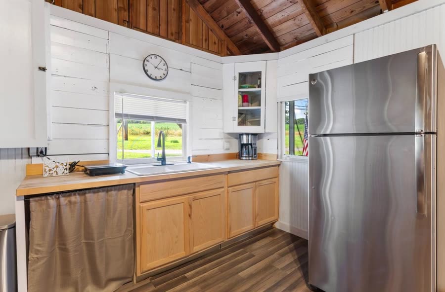 Cottage #1, Plum Point