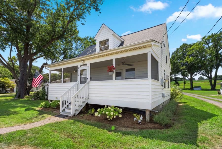 Cottage #14, Plum Point
