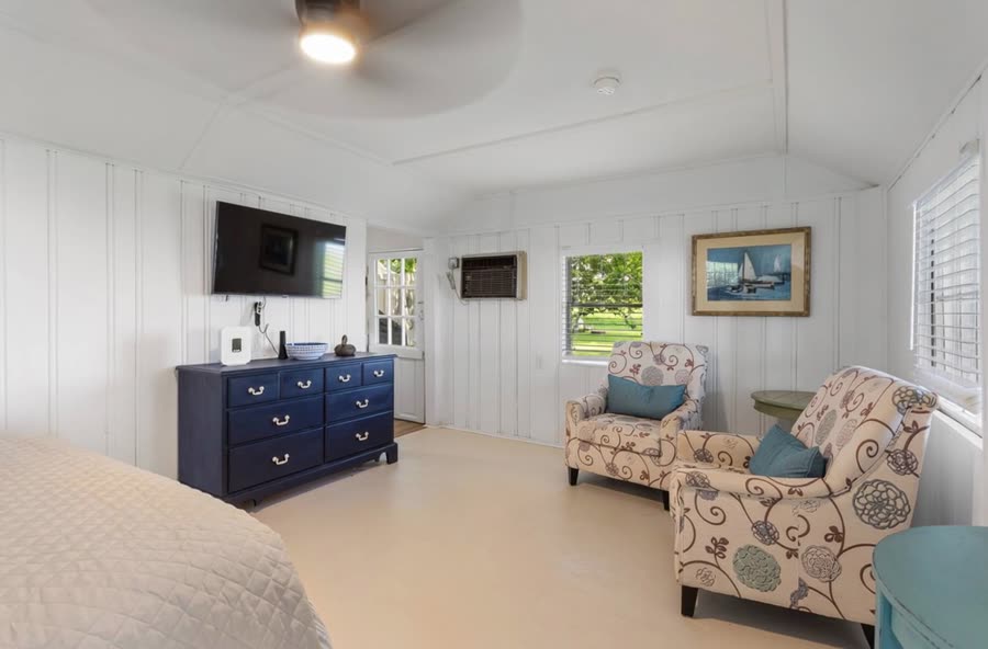 Cottage #15, Plum Point