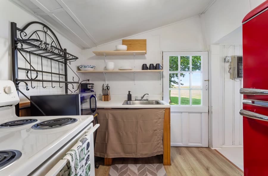 Cottage #15, Plum Point