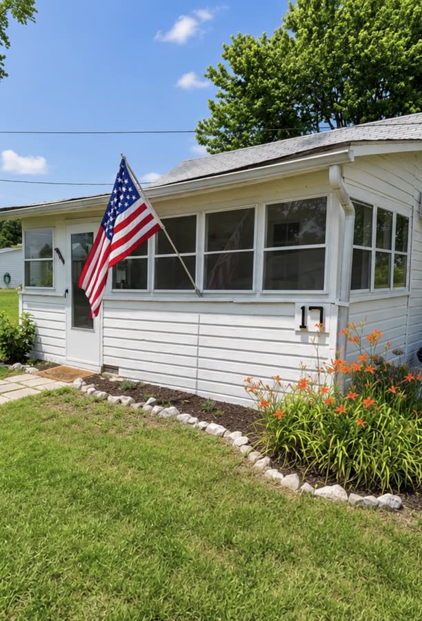 Cottage #17, Plum Point