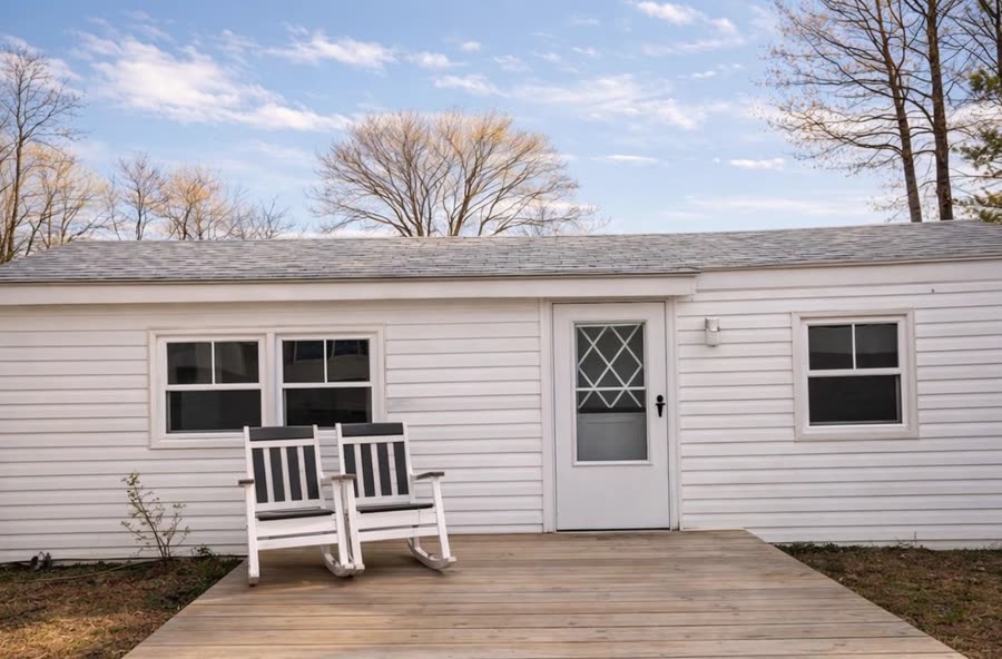Cottage #3, Plum Point